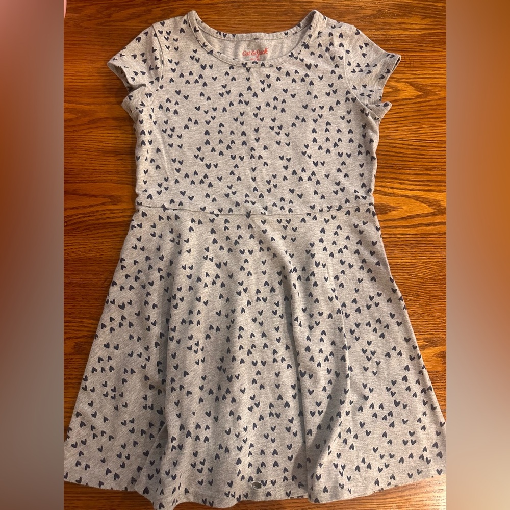 Cat & Jack Girls Youth Dress Size 7/8 Gray w/ Navy hearts Short Sleeve Summer